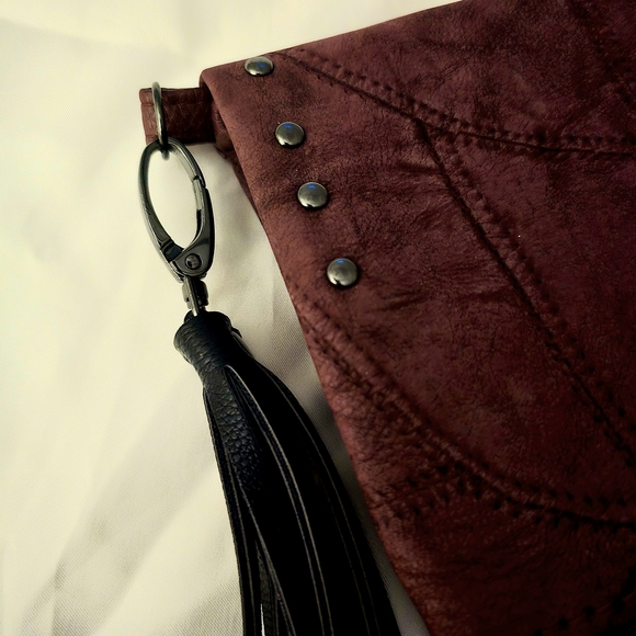 Wine Red Textured Leather Clutch / Cross Body Bag NWOT - Picture 5 of 6